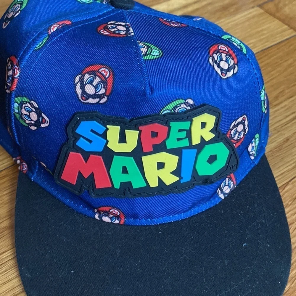 Gently used Nintendo Super Mario hat youth size 7-10 years SnapBack.